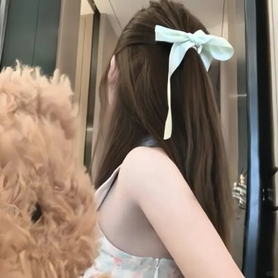 飘动的红丝带